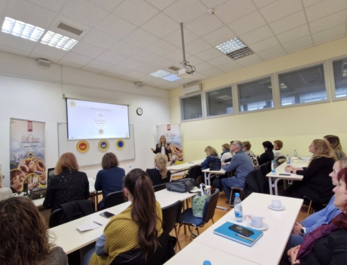 SEMINAR O JAVNEM NAROČANJU ŽIVIL NAVDUŠIL UDELEŽENCE